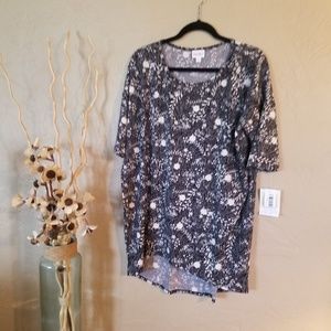 Large LuLaRoe Irma Blouse
